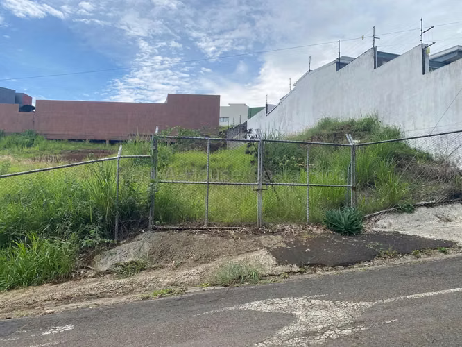 Oportunidad! Lote Esquinero en La Ceiba de Alajuela