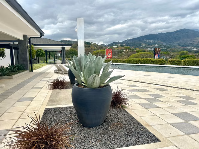VENTA DE LOTE EN CONDOMINIO VISTA REAL SANTA ANA - Imagen 10