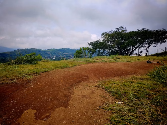 Lote con Vista al Lago Arenal, Peñas Blancas, San Ramón, Alajuela - Imagen 5