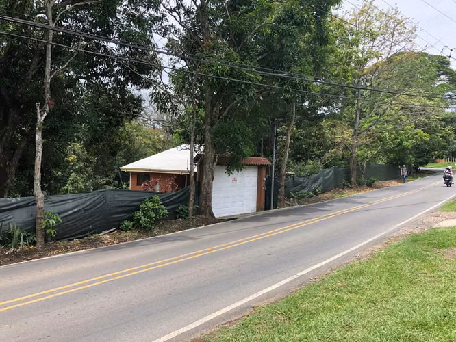 Propiedad con casa en Pan de Azúcar, Atenas, Alajuela