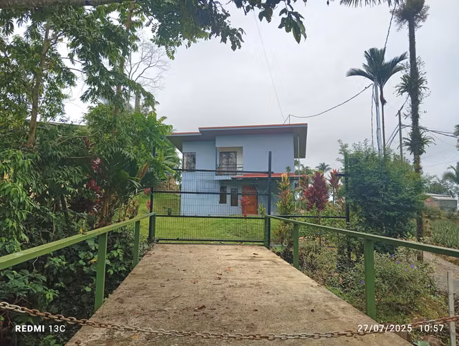 Propiedad con casa en La Alegría, Siquirres, Limón