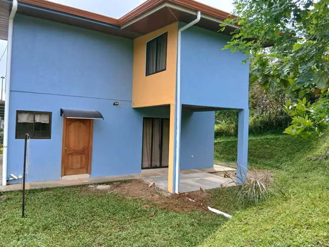 Propiedad con casa en La Alegría, Siquirres, Limón