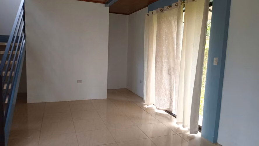 Propiedad con casa en La Alegría, Siquirres, Limón