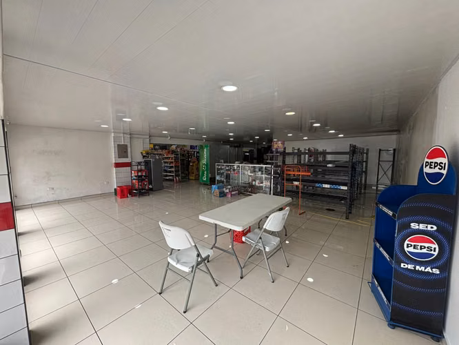 Oportunidad de Inversión en Desamparados | Propiedad Comercial con Alto Tránsito y Potencial de Alquiler - Imagen 8