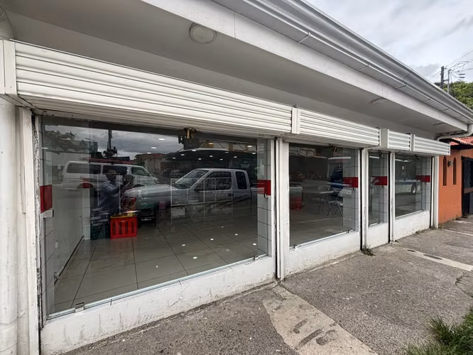 Oportunidad de Inversión en Desamparados | Propiedad Comercial con Alto Tránsito y Potencial de Alquiler - Imagen 3
