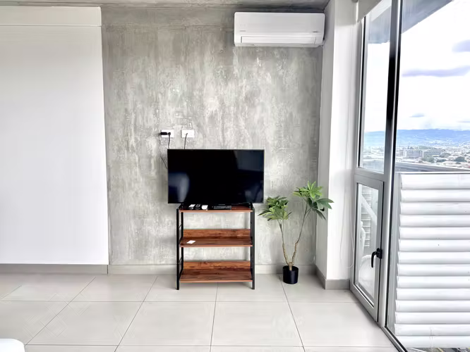 ALQUILER DE APARTAMENTO FULL AMUEBLADO EN TORRE EN CURRIDABAT CON AIRE ACONDICIONADO - Imagen 13