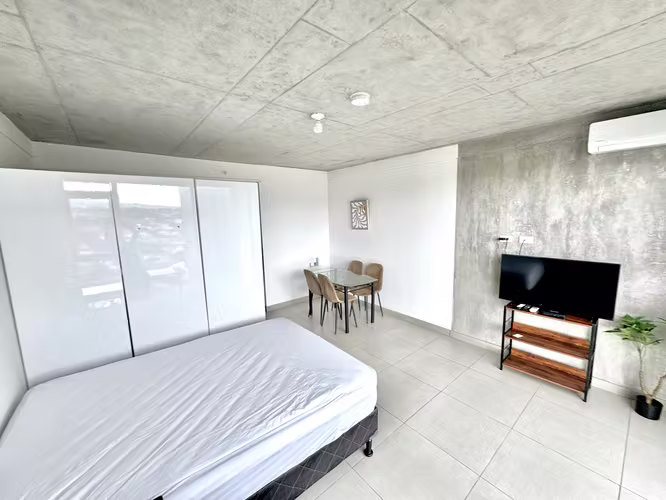 ALQUILER DE APARTAMENTO FULL AMUEBLADO EN TORRE EN CURRIDABAT CON AIRE ACONDICIONADO - Imagen 6