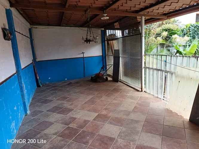 CASA PARA REMODELAR URB.  CERRADA SIERRAS DE LA UNION   140 millones de colones