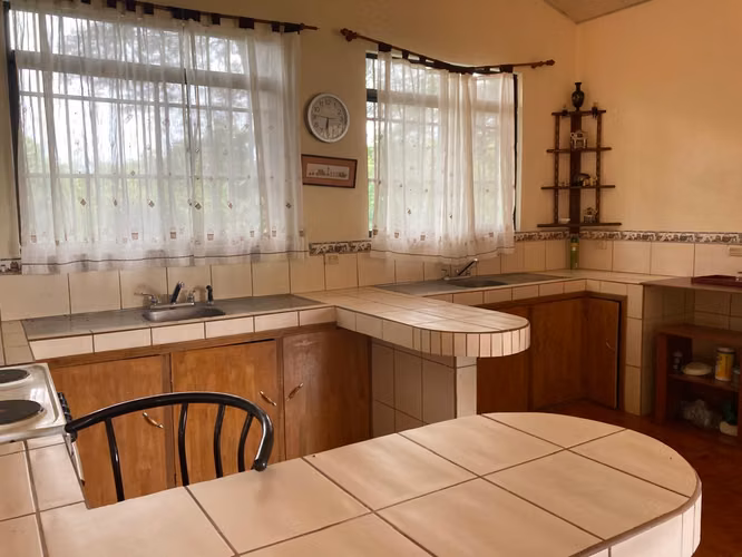 Quinta Balsa Atenas con 2 casas $350.000 cerca de la 27 - Imagen 8