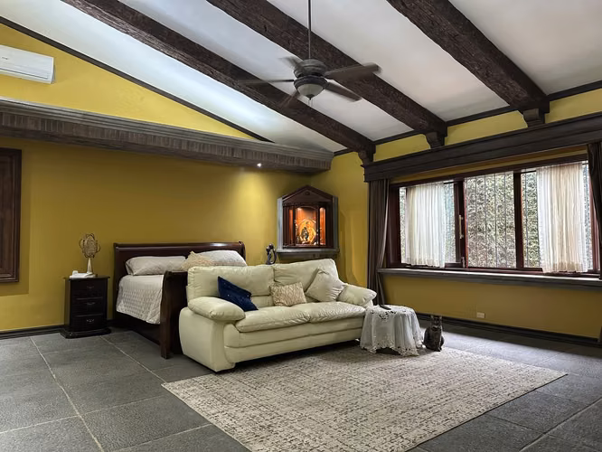 HERMOSA CASA INDEPENDIENTE CON USO RESIDENCIAL Y COMERCIAL - Imagen 6