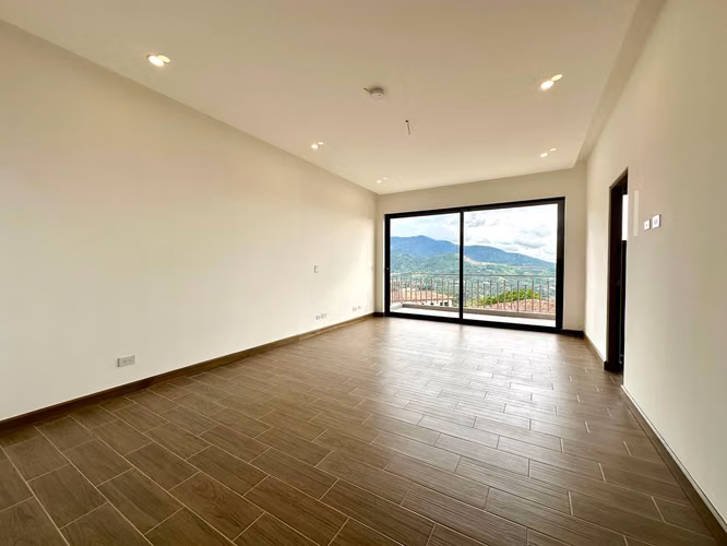 VENTA DE PENTHOUSE  EN CONDOMINIO VISTA AL VALLE - SANTA ANA