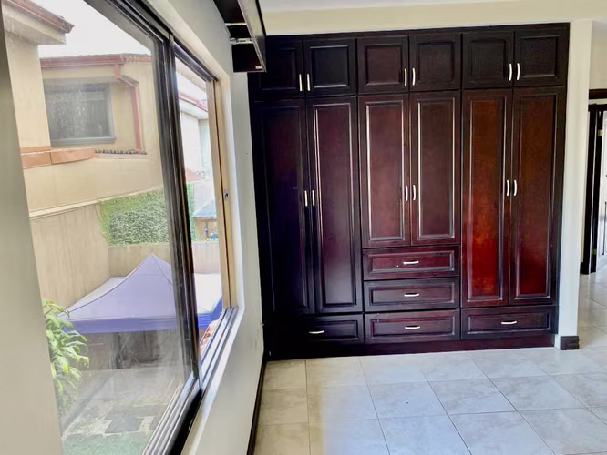 Confort Seguridad  Espacios Generosos | Condominio En Sabanilla