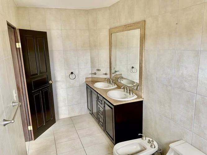 Confort Seguridad  Espacios Generosos | Condominio En Sabanilla