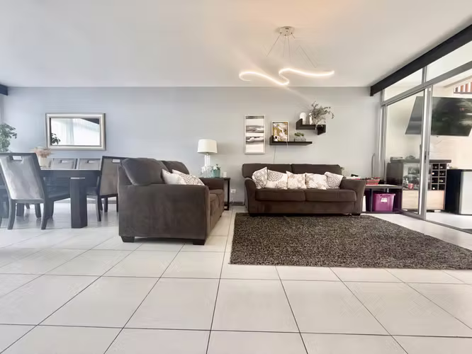 Venta de casa en condominio en San Miguel de Santo Domingo, Heredia