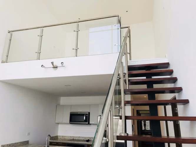 VENTA DE LOFT CON LINEA BLANCA EN ROHRMOSER