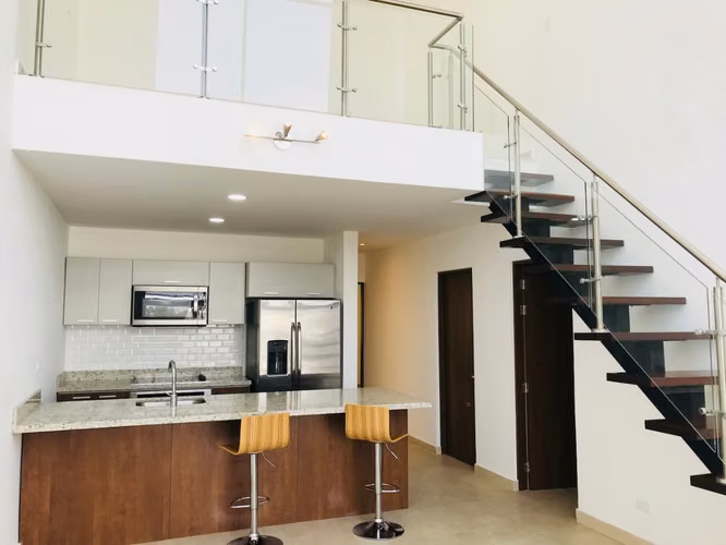 VENTA DE LOFT CON LINEA BLANCA EN ROHRMOSER