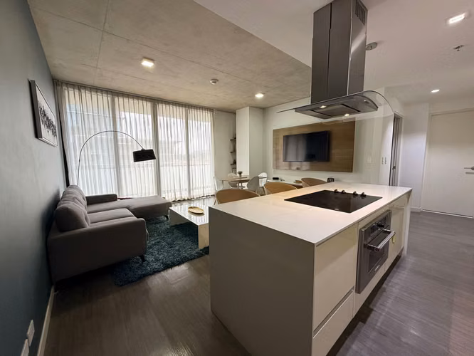 Alquiler de Apartamento Contemporáneo Full Amoblado en San Rafael de Escazú - Imagen 6