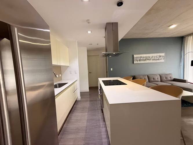 Alquiler de Apartamento Contemporáneo Full Amoblado en San Rafael de Escazú - Imagen 9