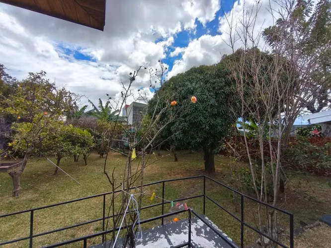 Se vende propiedad comercial. Curridabat Centro