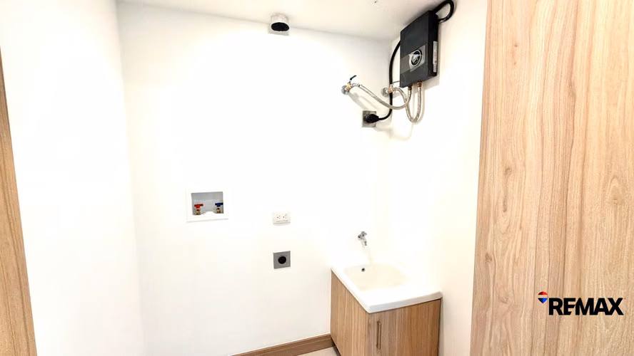 Venta de Condo - Condo Tropical a Pasos de Playa Jacó