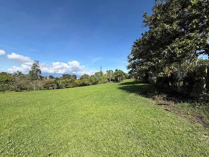 Venta de Terreno mucho potencial de desarrollo
