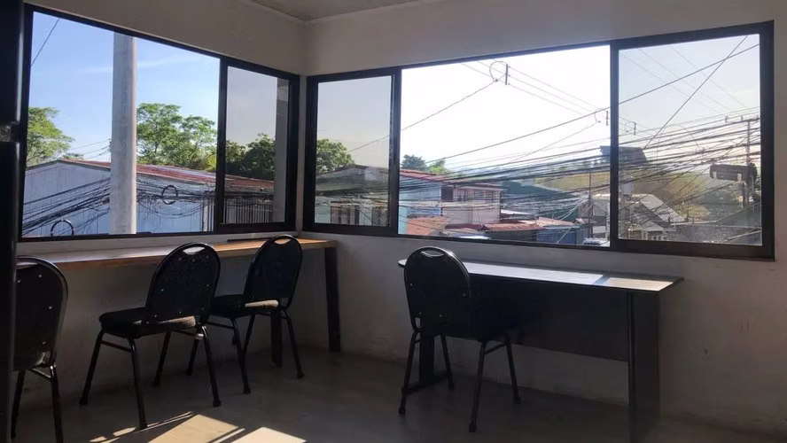 Edificio de dos plantas en el Centro de Curridabat - Imagen 13