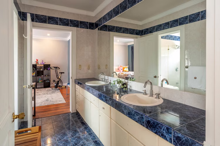 Venta de Casa en Lomas de Ayarco (en exclusivo condominio)
