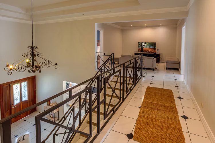 Venta de Casa en Lomas de Ayarco (en exclusivo condominio)