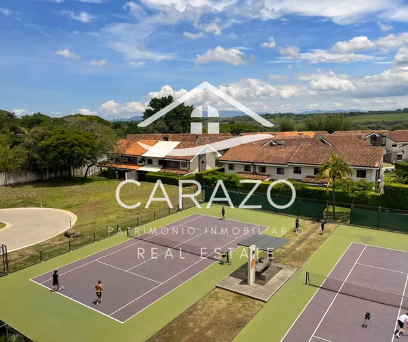HERMOSO APARTAMENTO EN PARQUES DEL SOL