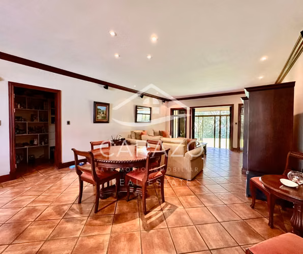 Casa de Lujo con piscina privada en Los Reyes - Imagen 8