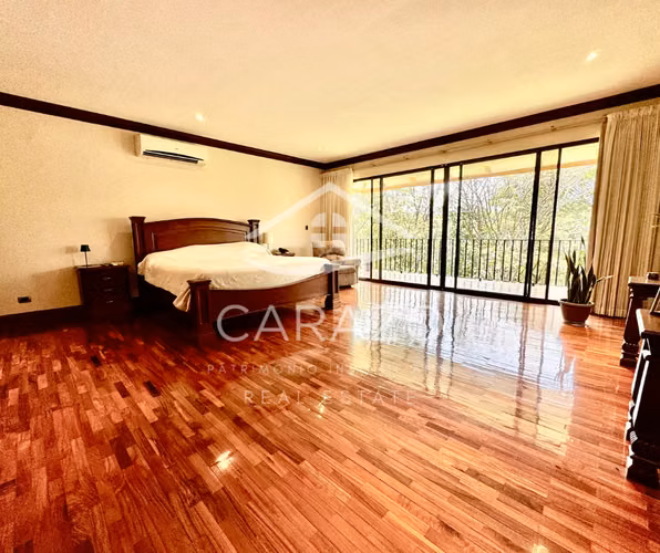Casa de Lujo con piscina privada en Los Reyes - Imagen 14