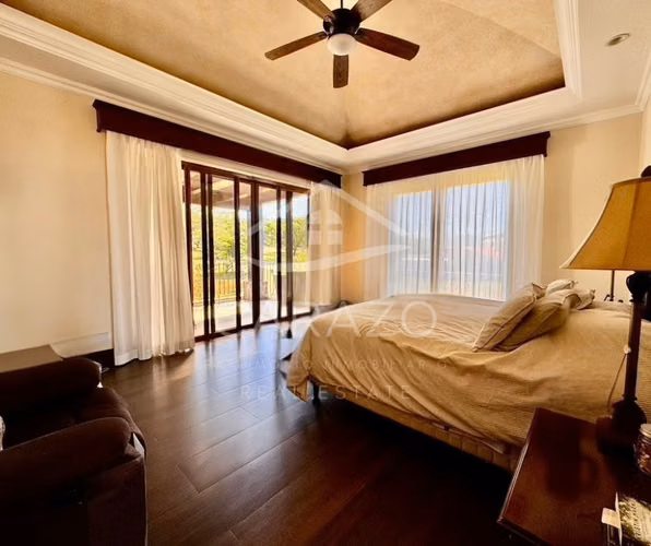 Casa de lujo con piscina en condominio en Los Reyes - Imagen 13