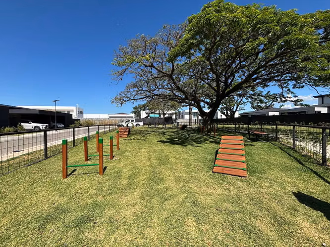 VENTA DE LOTE EN CONDOMINIO LATITUD LINDORA