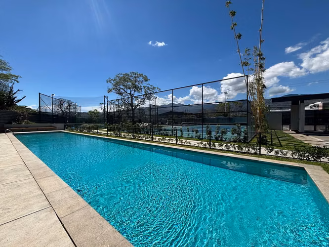 VENTA DE LOTE EN CONDOMINIO LATITUD LINDORA