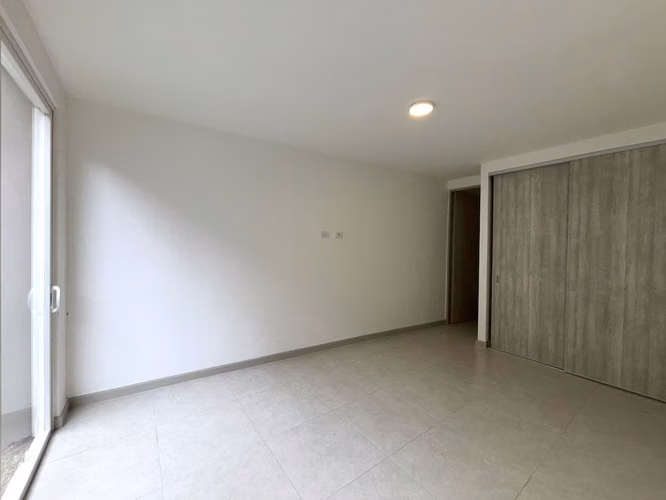 VENTA DE CASA NUEVA ESQUINERA EN CONDOMINIO NASARA - SANTA ANA