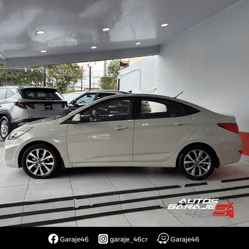 HYUNDAI ACCENT BLUE 2017 - Imagen 9
