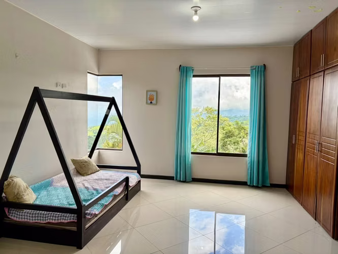 Casa en Alquiler en Estanquillos de Atenas