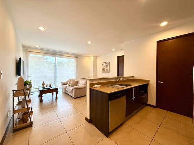 ALQUILER DE APARTAMENTO AMUEBLADO EN DISTRITO 4