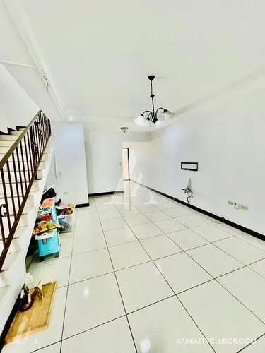 Confort, Seguridad y Ubicación Privilegiada | Hermosa Casa en Condominio Vistas de Monserrat