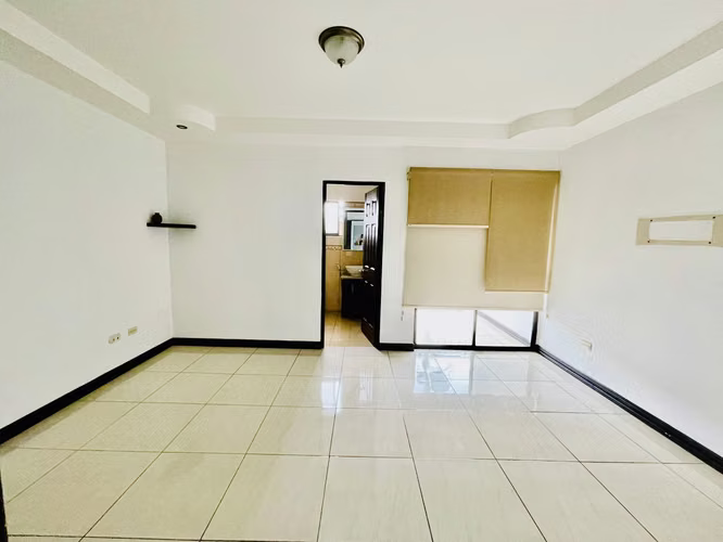 Confort, Seguridad y Ubicación Privilegiada | Hermosa Casa en Condominio Vistas de Monserrat