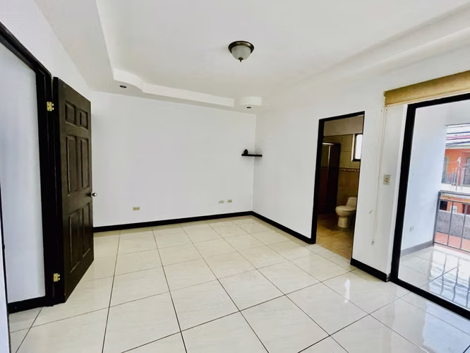 Confort, Seguridad y Ubicación Privilegiada | Hermosa Casa en Condominio Vistas de Monserrat