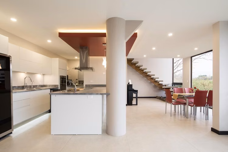 Venta casa de lujo multinivel con vistas, 6 habitaciones y suite privada #25-627 GS - Imagen 2