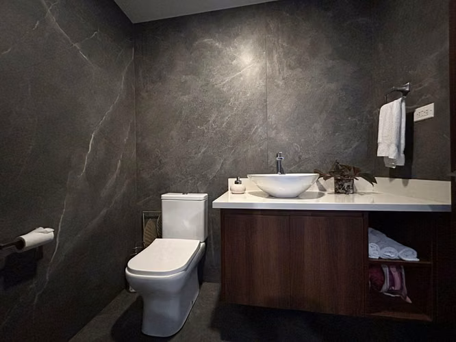 Venta casa de lujo multinivel con vistas, 6 habitaciones y suite privada #25-627 GS - Imagen 5