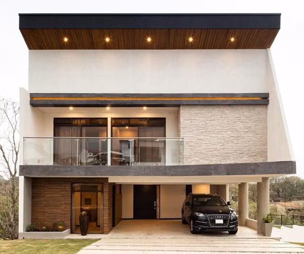 Venta casa de lujo multinivel con vistas, 6 habitaciones y suite privada #25-627 GS