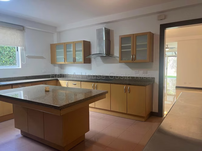 Venta casa de lujo con 4 habitaciones, amplios espacios y golf cercano #26-1558 GS - Imagen 9
