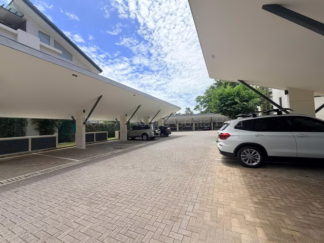 Alquiler apartamento de lujo con amplia terraza y 3 habitaciones con baño privado #26-2132 GS - Imagen 2