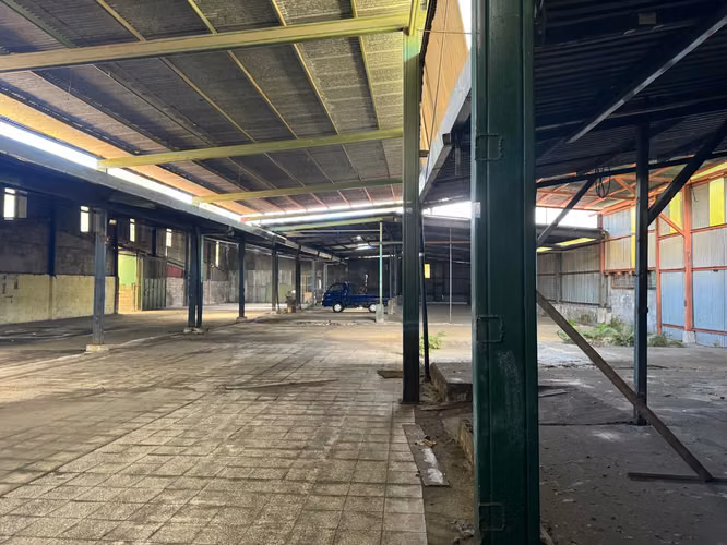 TERRENO con BODEGA COMERCIAL en CURRIDABAT 4.640m2