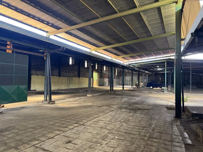 TERRENO con BODEGA COMERCIAL en CURRIDABAT 4.640m2