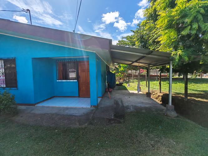 Propiedad con 4 casas como Inversión.