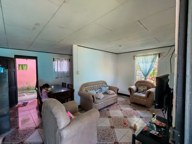 Propiedad con 4 casas como Inversión.